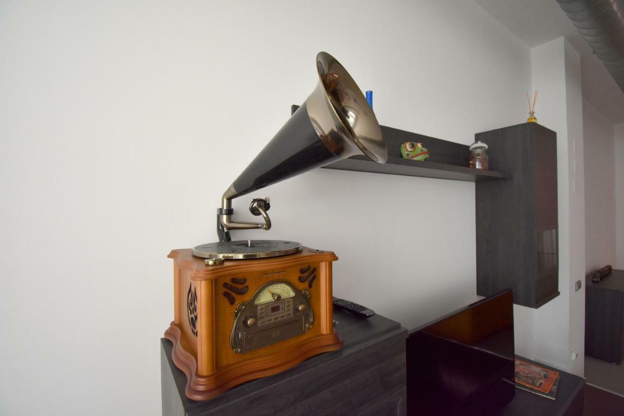 شقة Gramophone Loft ريفاس-مْباثياماذريث المظهر الخارجي الصورة